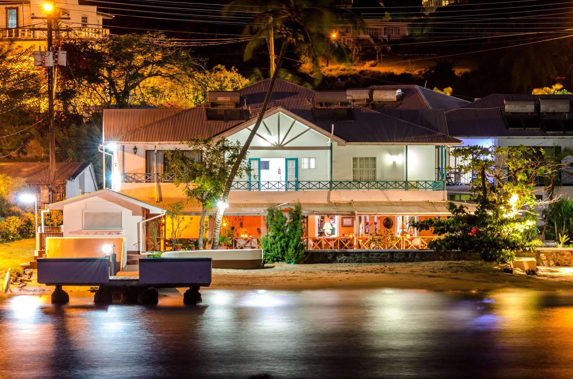 Mariners Hotel Calliaqua Exterior photo